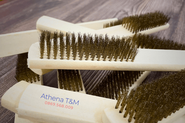 Bàn chải đồng cán gỗ